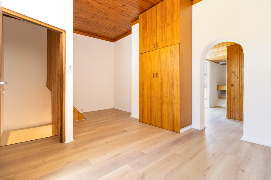 3 Bedroom Property for Sale in Tamboerskloof Western Cape